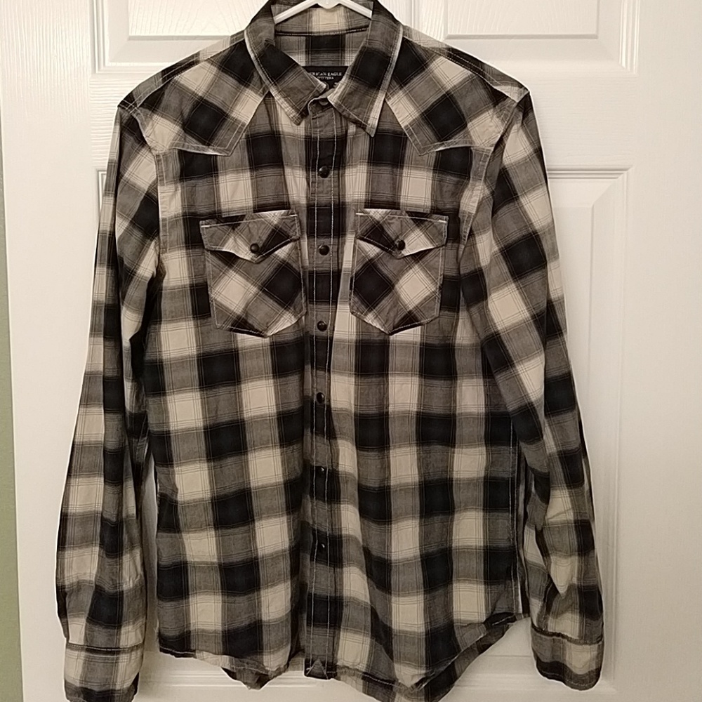 American Eagle black and cream western plaid shirt